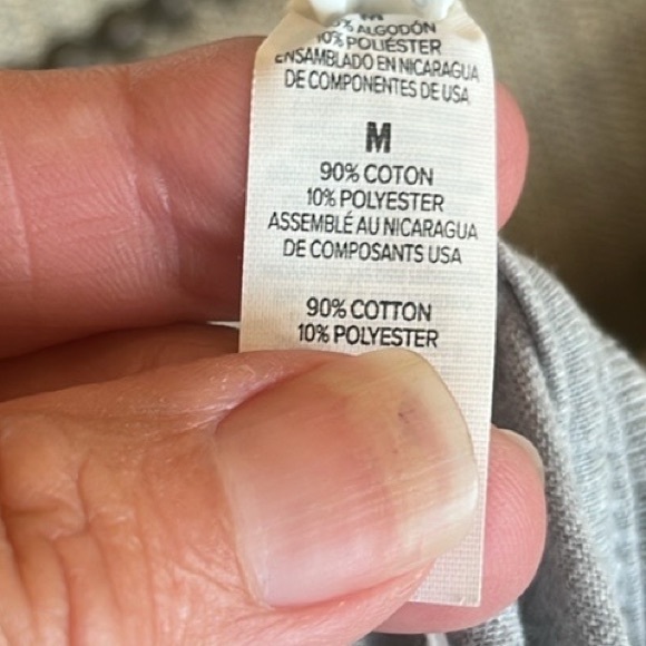 It’s All Messy Gray Tee Womens Medium Lightweight Short Sleeve New Tshirt - Picture 8 of 8